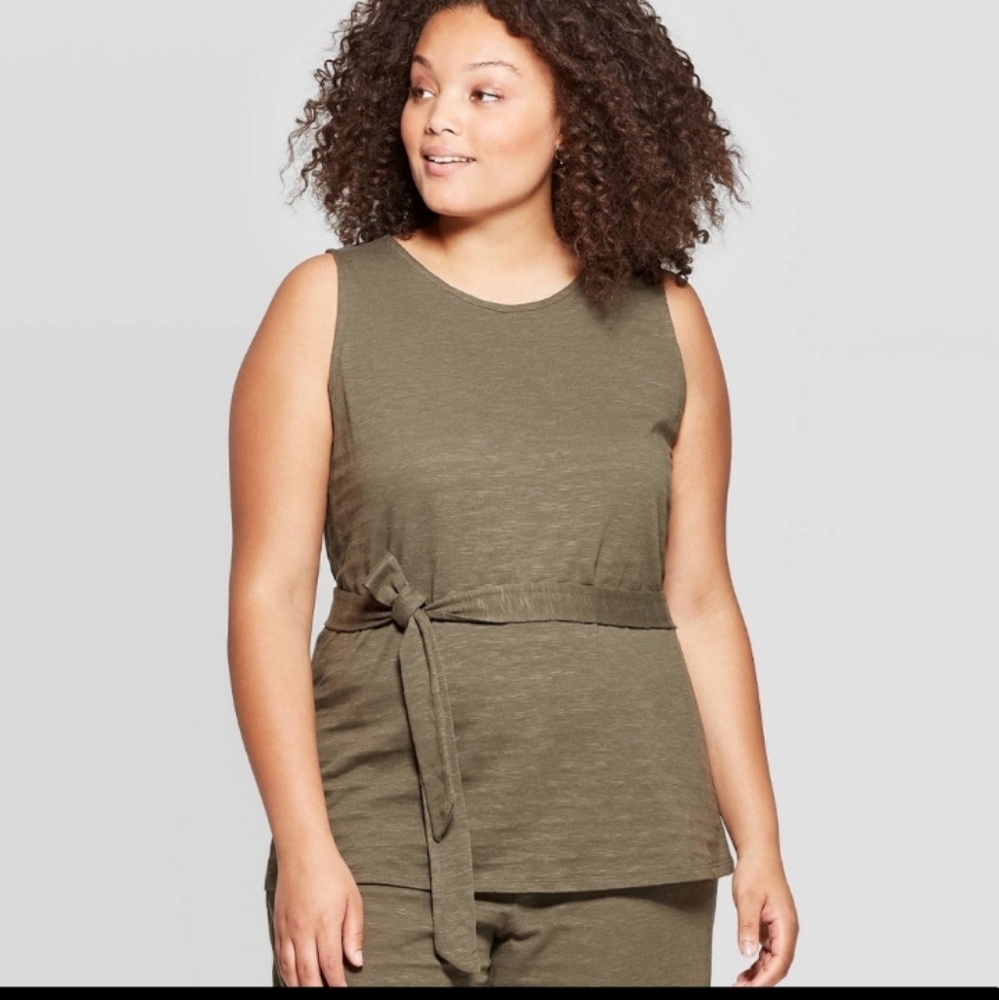Ava & Viv Belted Crewneck Top NWT